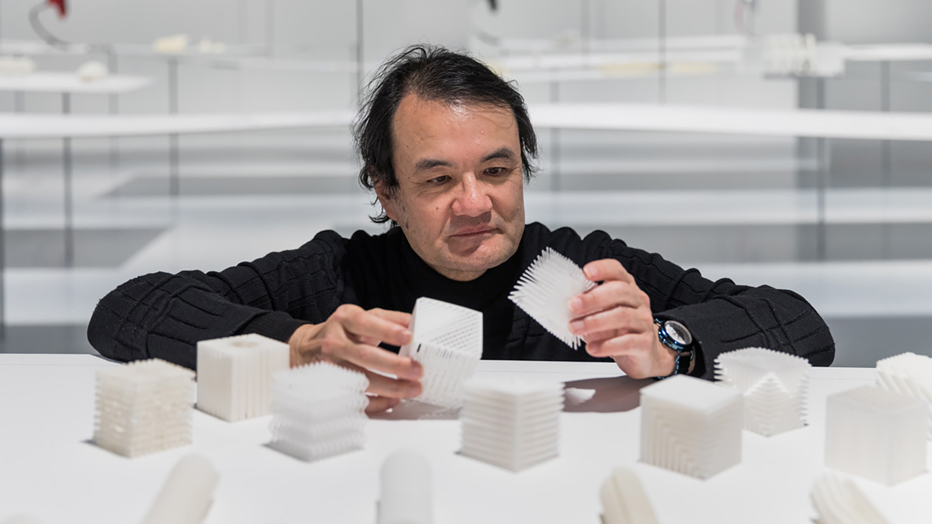 SHUNJI YAMANAKA PENDULUM ISSEI MIYAKE